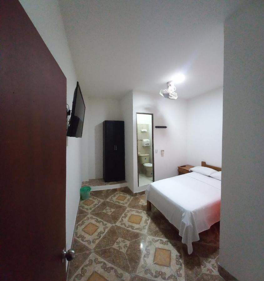 Hotel San Adolfo Carepa Esterno foto
