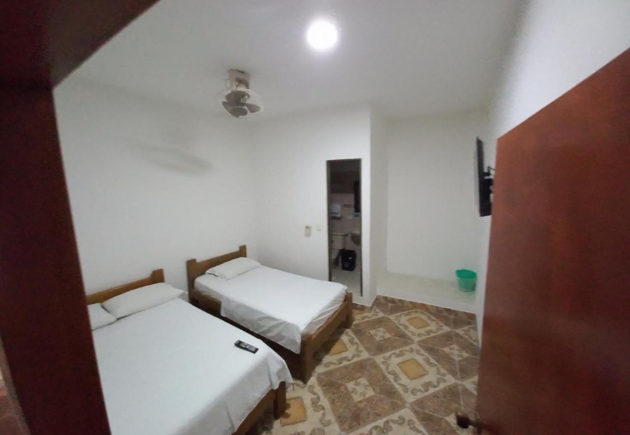Hotel San Adolfo Carepa Esterno foto
