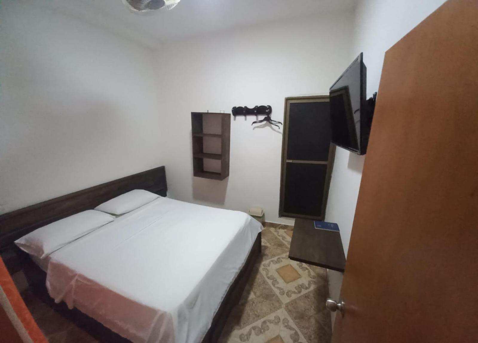 Hotel San Adolfo Carepa Esterno foto